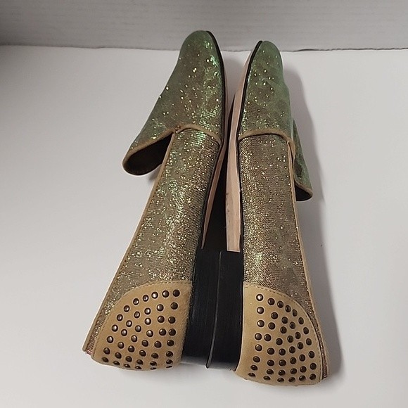 Vaneli iredescent cheetah print studded flats - Picture 4 of 10